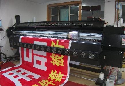  黑水喷绘广告分辨率是多少？